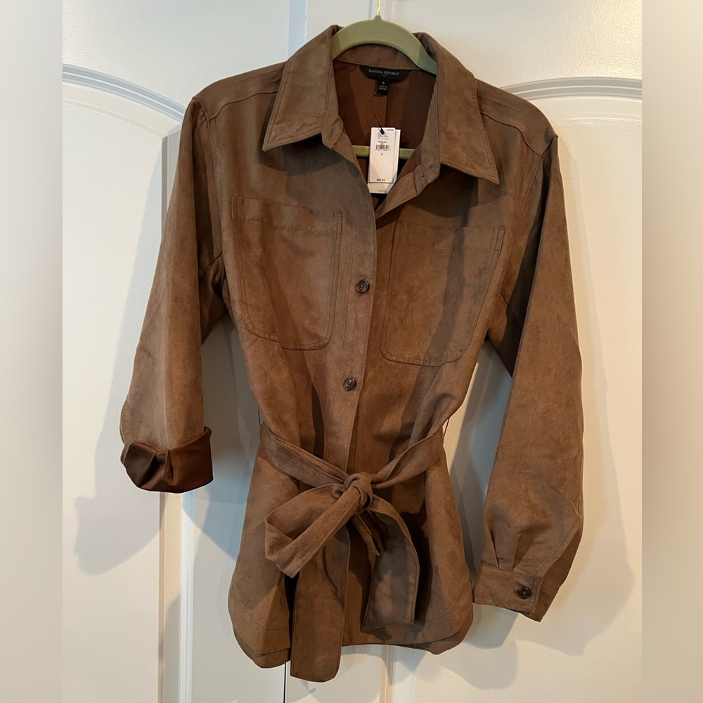 NWT!! Banana Republic Faux Suede shirt. Size Small.